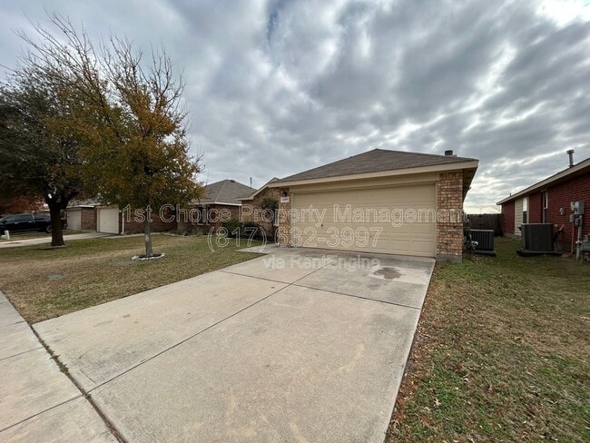 Building Photo - 1249 Round Pen Run