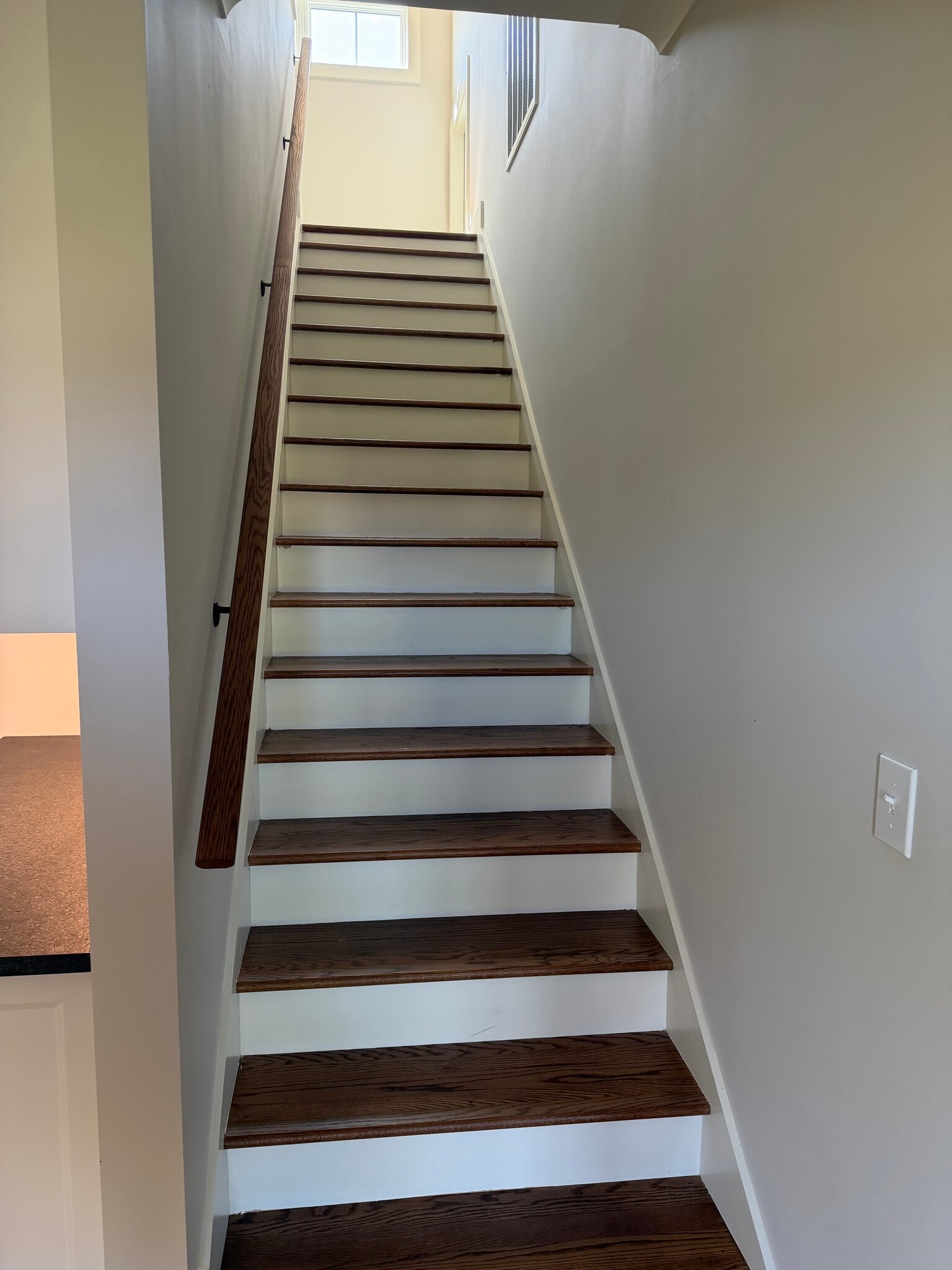 Building Photo - 30 Tower Ct