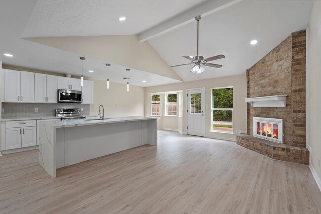 Building Photo - 335 Haymarket Ln