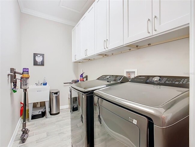 Building Photo - 10759 Petrillo Wy