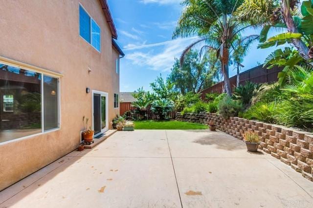 Building Photo - 777 Aldea Dr