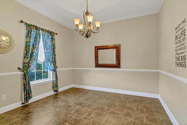 Building Photo - 3300 Fountain Way