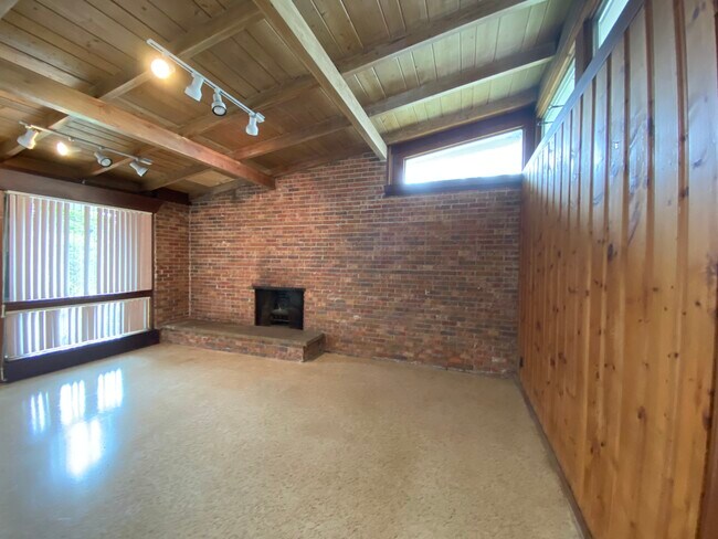 Spacious Living Room - 133 Clark St