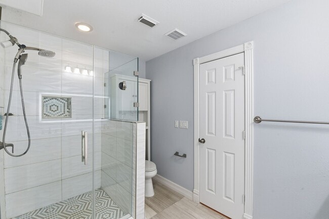 Building Photo - 43 Regency Pt