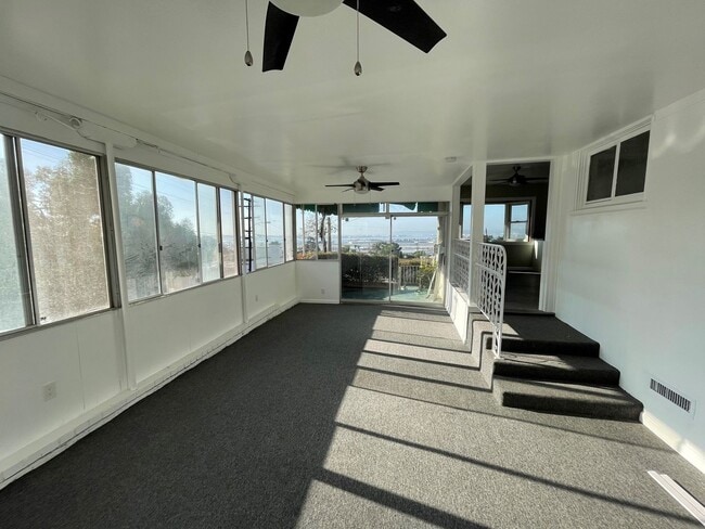 Building Photo - Guy &amp; Crowell