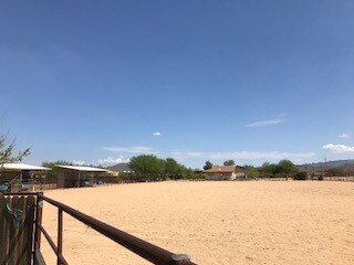 Building Photo - Horse property - 36412 N 10th St Phoenix