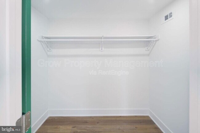 Building Photo - 2018 S 8th St