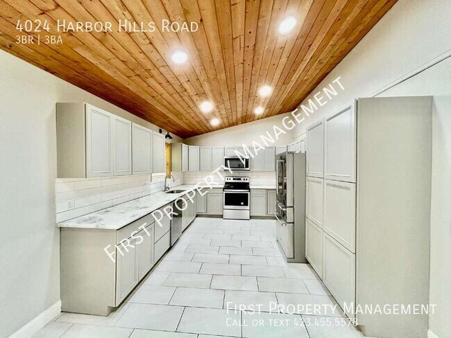Building Photo - 4024 Harbor Hills Rd