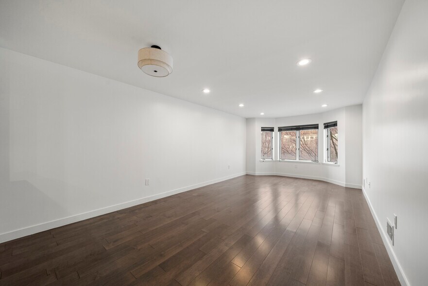 Building Photo - 417 Ellery Ct