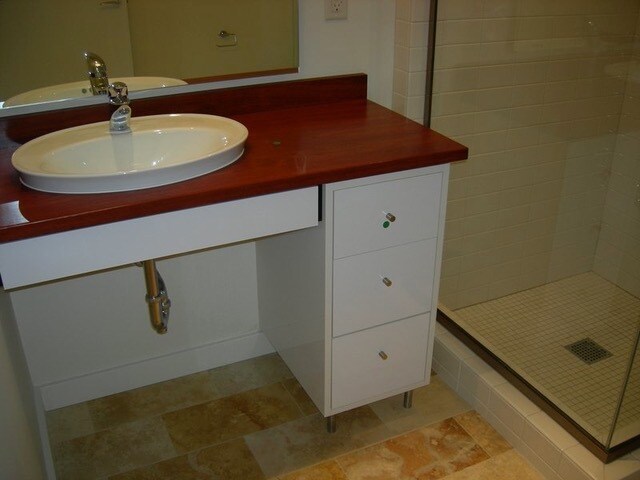 Building Photo - 3570 S River Pky