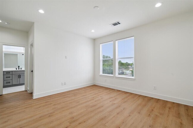 Building Photo - 4629 Balkin St
