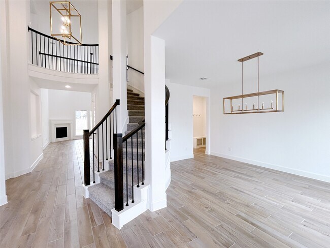 Building Photo - 29847 Longleaf Grv Ln