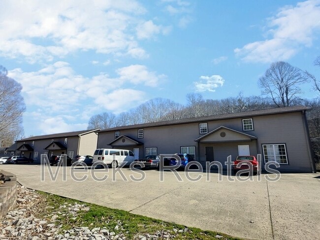 Primary Photo - 110 Botley Ln