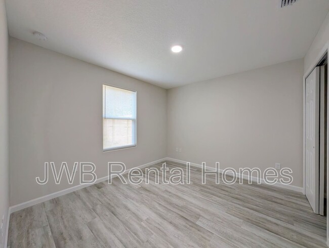 Building Photo - 3539 Rosselle St