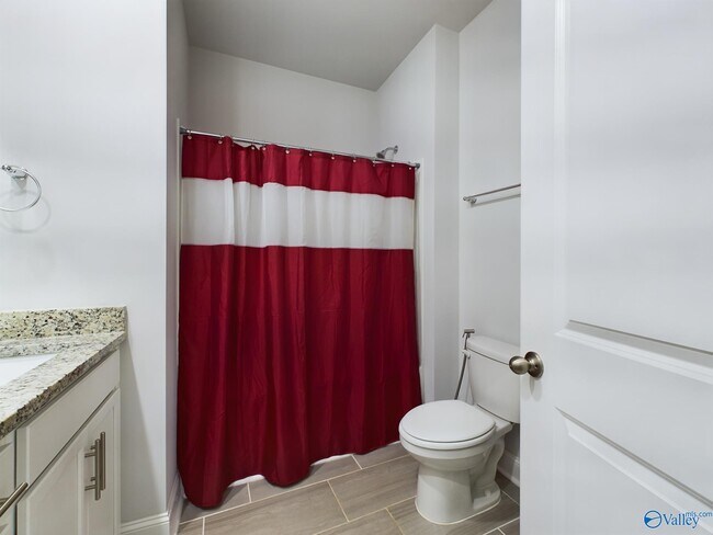 Building Photo - 219 Maureen Dr SW