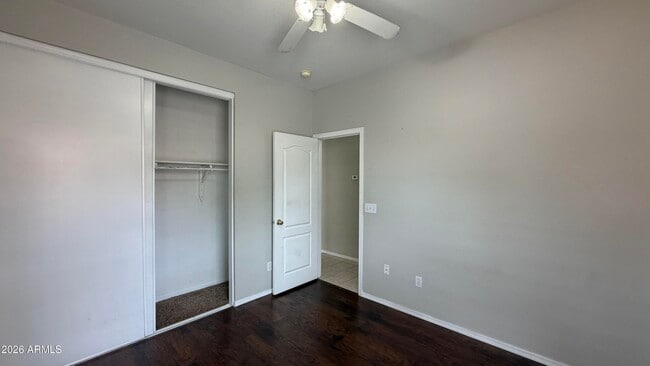 Building Photo - 689 E Springfield Pl