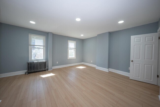 Building Photo - 732 Buck Ln