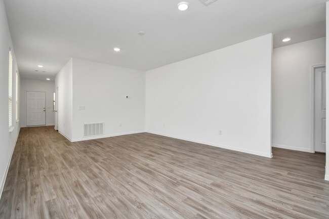 Building Photo - 16150 Elbridge Ct