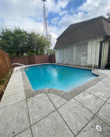 Building Photo - 7745 Dentcrest Dr