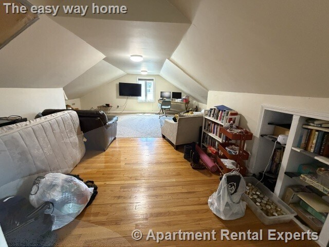 Building Photo - 167-169 Summer St Unit #2