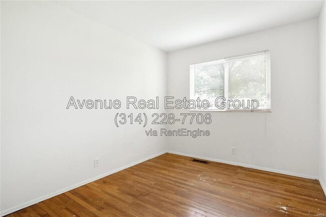 Building Photo - 3726 Briargrove Dr