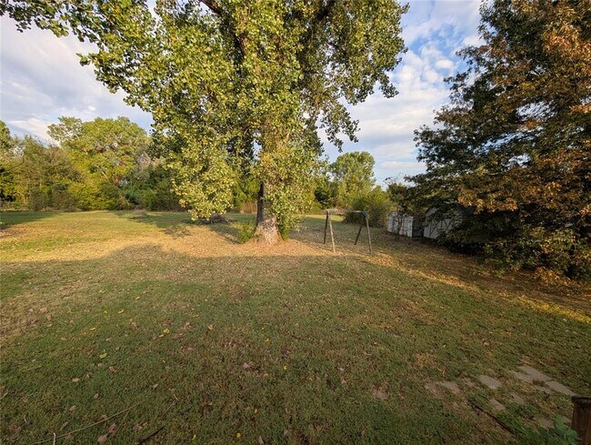 Building Photo - 12325 Spring Meadows Rd