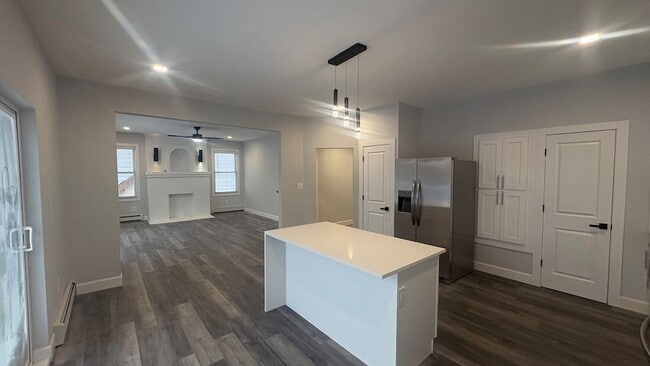 Building Photo - 1-64 Beach 124th St