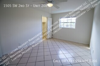 Building Photo - 1505 SW 2nd St