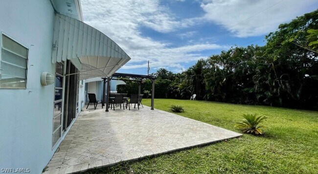 Building Photo - 235 Fordham Dr