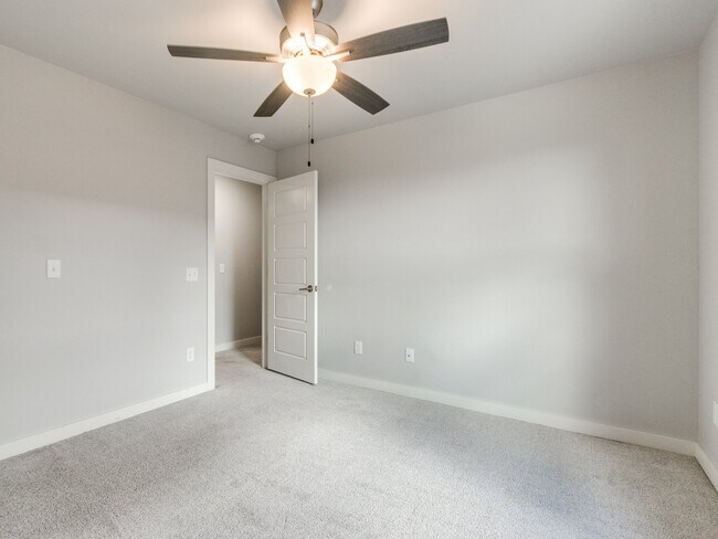 Building Photo - 14525 Rochefort Ln