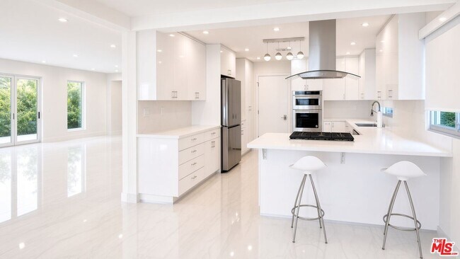 Building Photo - 18222 Coastline Dr