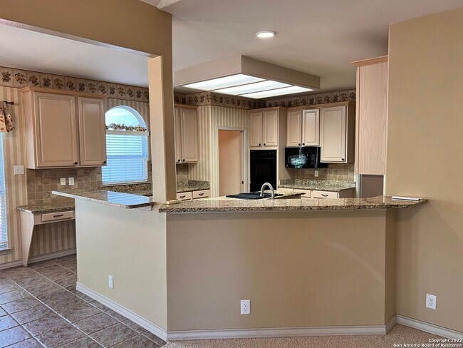 Building Photo - 4 Bedroom/3.5 bath The Vineyard Subdivision
