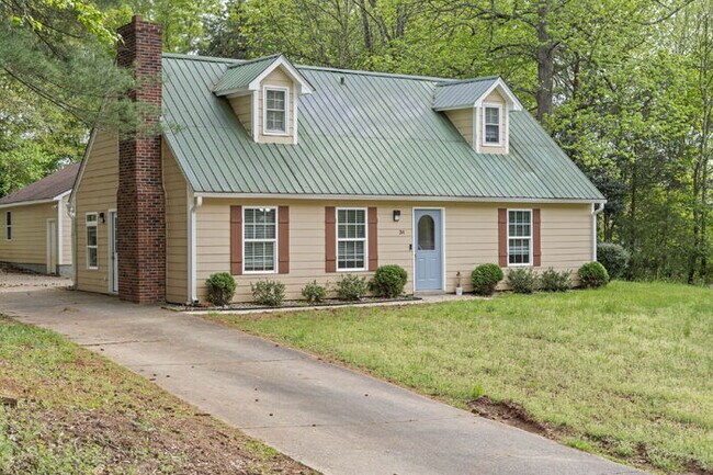 Building Photo - 4BR/2BA Piedmont Home with Flexible Layout + Detached Garage