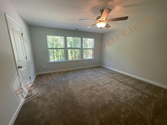 Building Photo - Lovely 4 Bedroom 2-Car Garage Home with Guest Suite in Main Level @ Sierra Heights, Clayton, Avai...