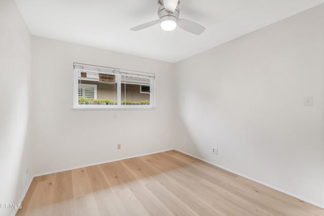 Building Photo - 2554 Bayshore Ave
