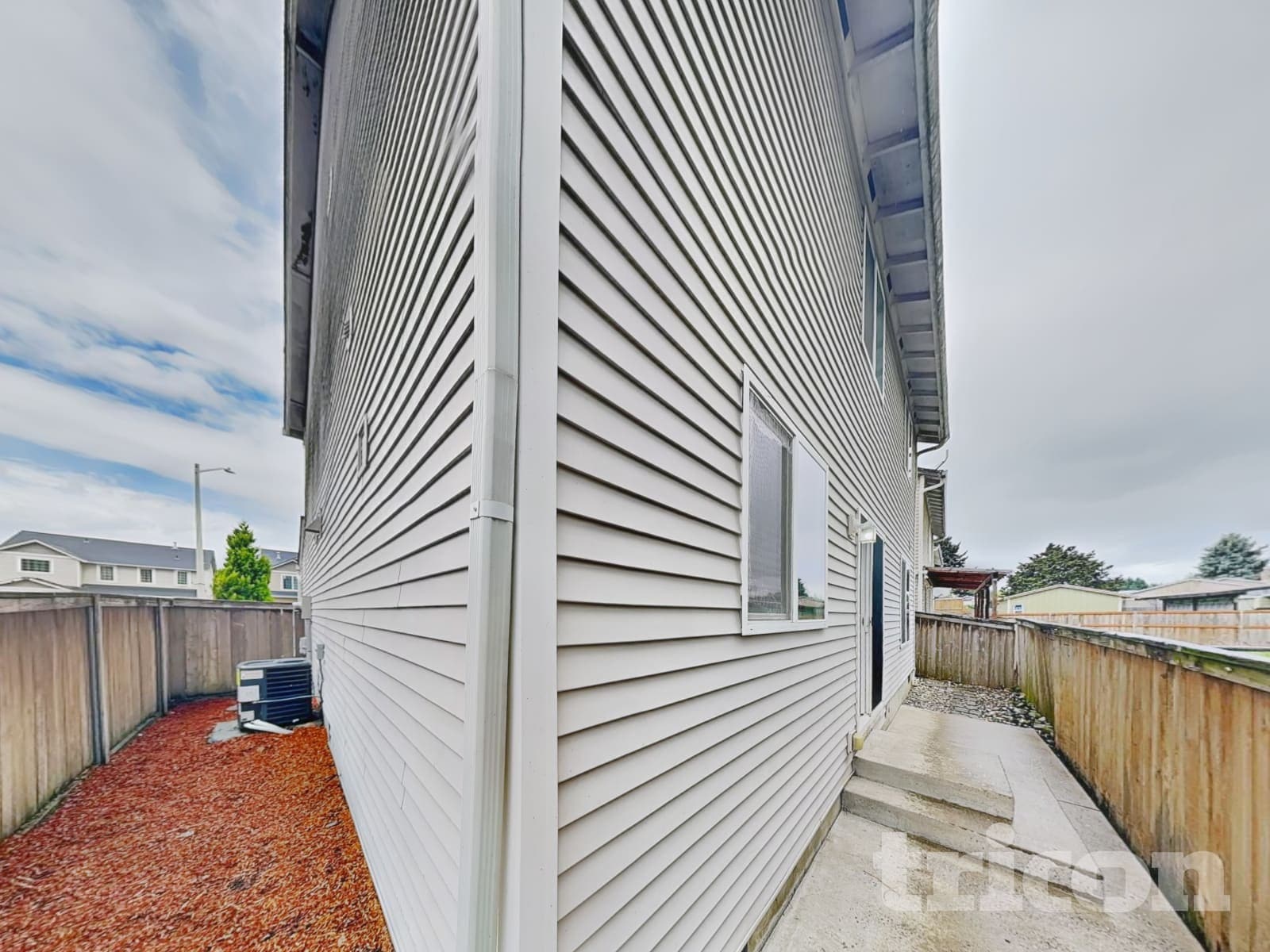 Building Photo - 6509 NE 139th Ct