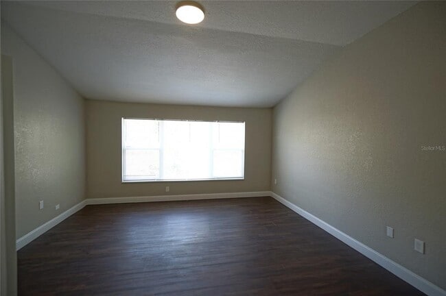 Building Photo - 4146 Bismarck Palm Dr