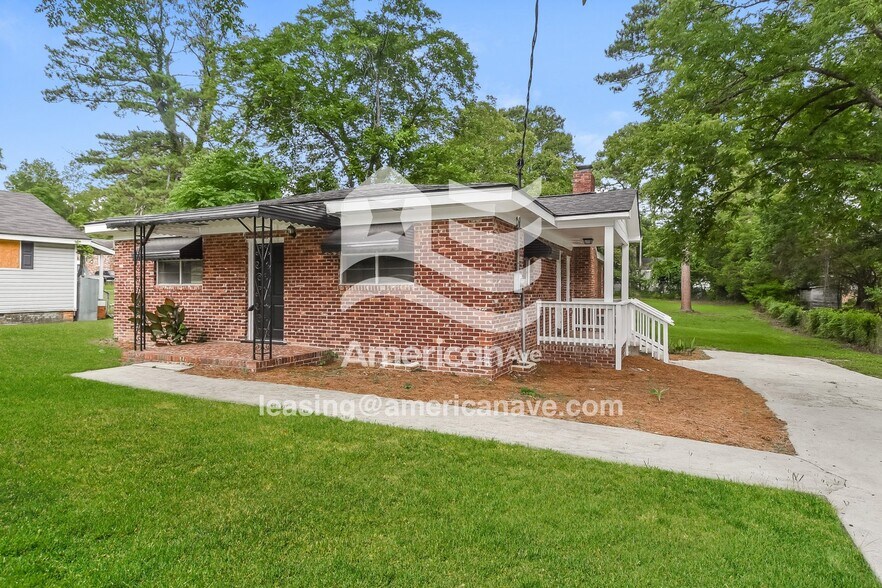 Building Photo - 205 Bowling Ave