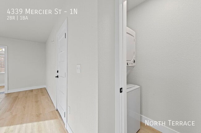 Building Photo - 4339 Mercier St