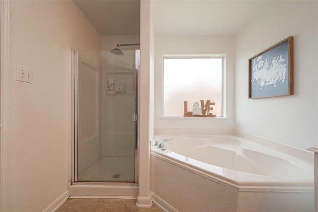 Building Photo - 6818 Garnet Trail Ln