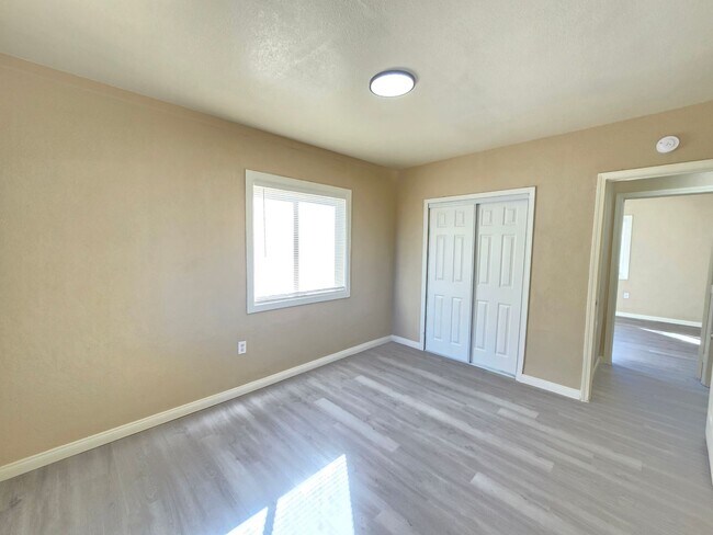 Building Photo - For Rent – Remodeled 2-Bedroom Home in California City!