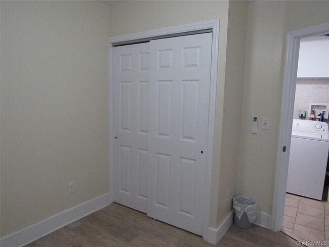 Building Photo - 76 Webster Ave