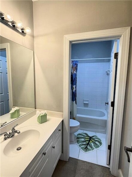 Building Photo - 3008 Riverstone Tr