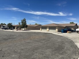 Building Photo - 96 Tahiti Ln