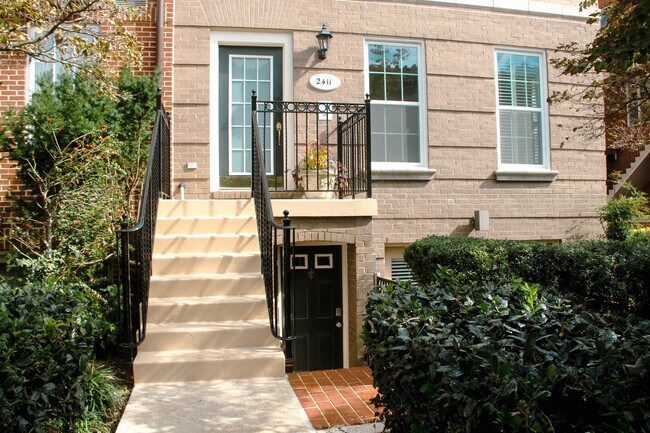 Primary Photo - 2411 20th St NW