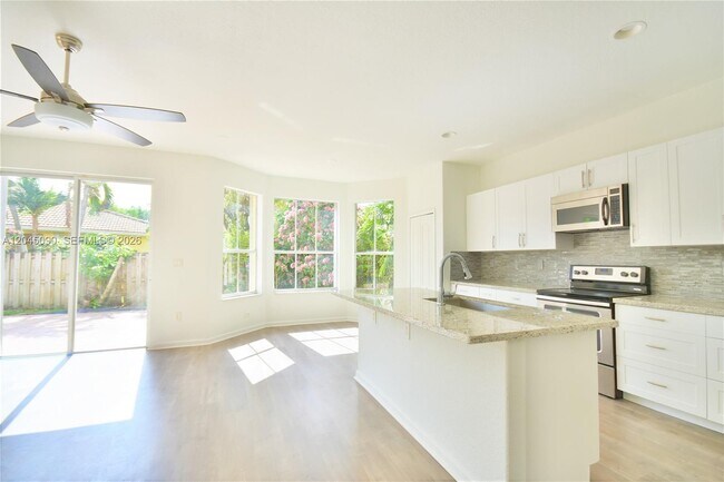 Building Photo - 4534 NW 94th Pl