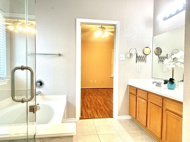 Building Photo - 82 S Star Ridge Cir