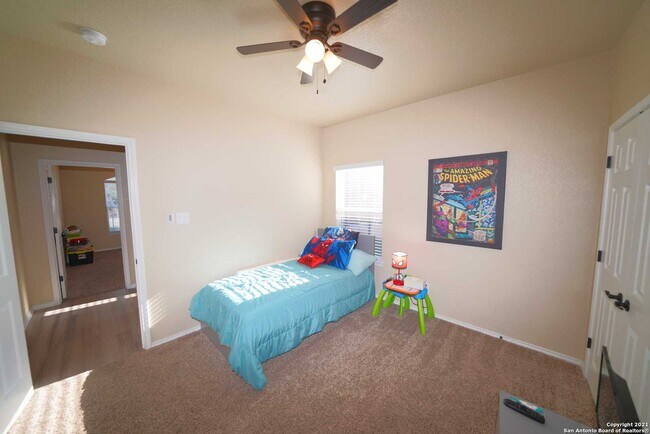 Building Photo - 1323 Kingbird Ct