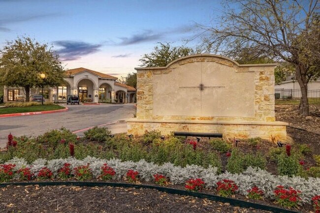 Building Photo - 5511 Pecan Spgs Rd