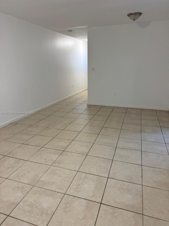 Building Photo - 2401 Van Buren St